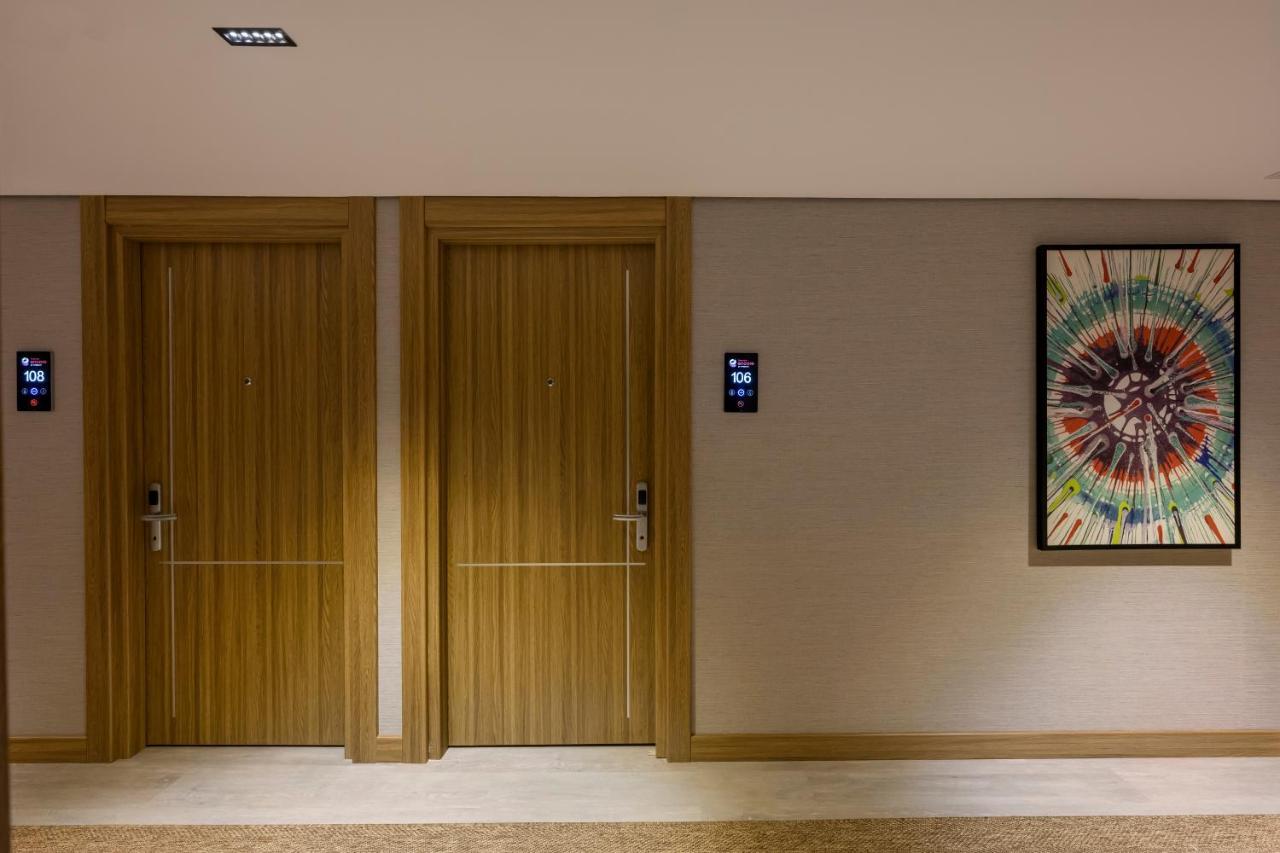 Ramada Encore By Wyndham Istanbul Sisli エクステリア 写真