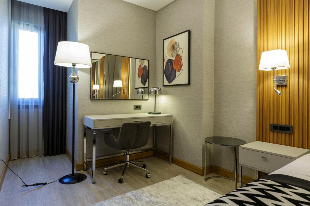 Ramada Encore By Wyndham Istanbul Sisli エクステリア 写真