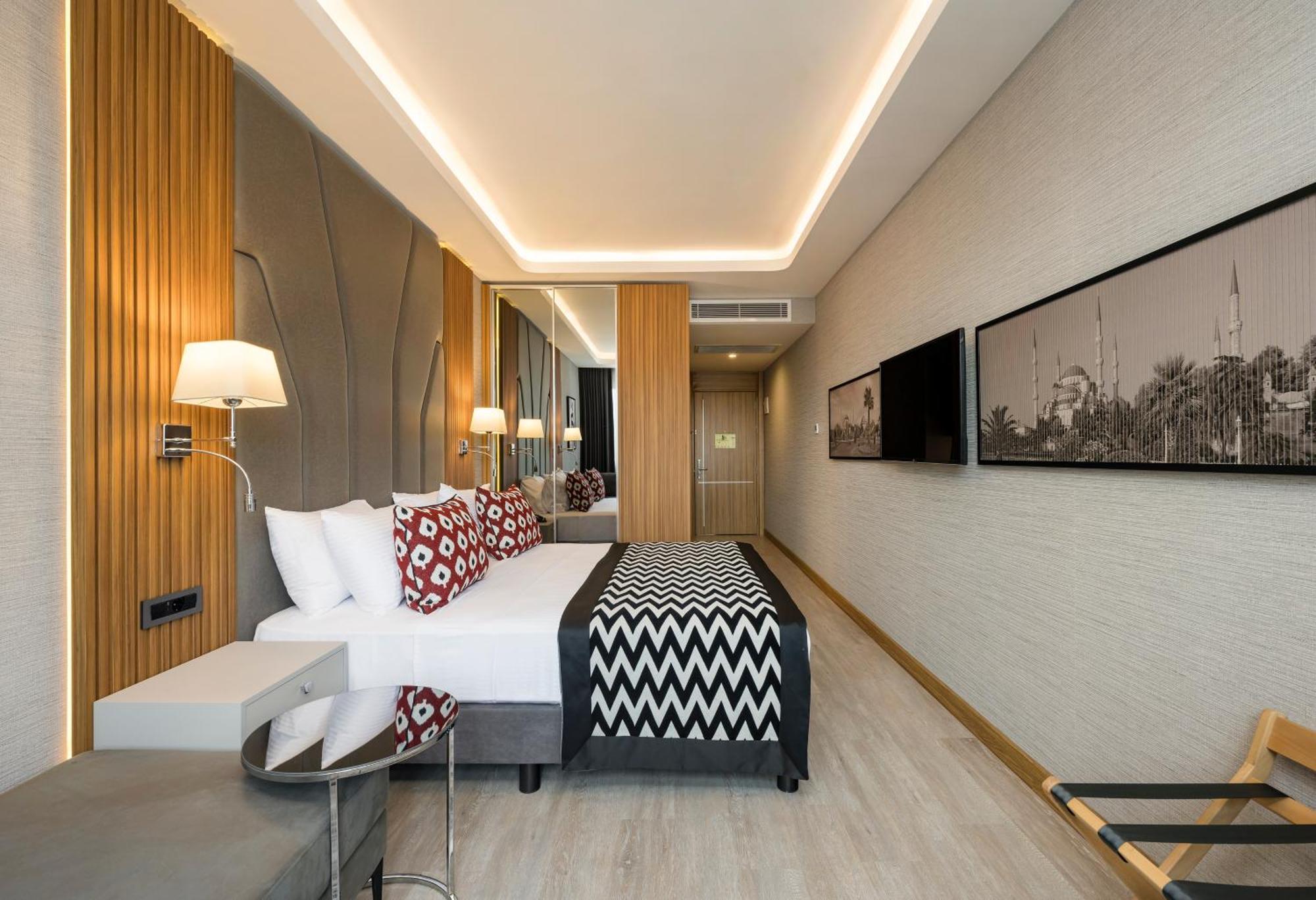 Ramada Encore By Wyndham Istanbul Sisli エクステリア 写真