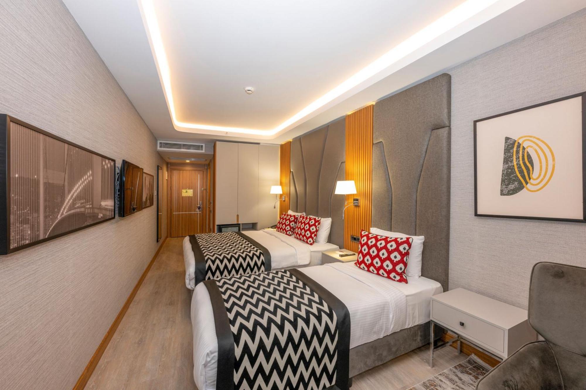Ramada Encore By Wyndham Istanbul Sisli エクステリア 写真