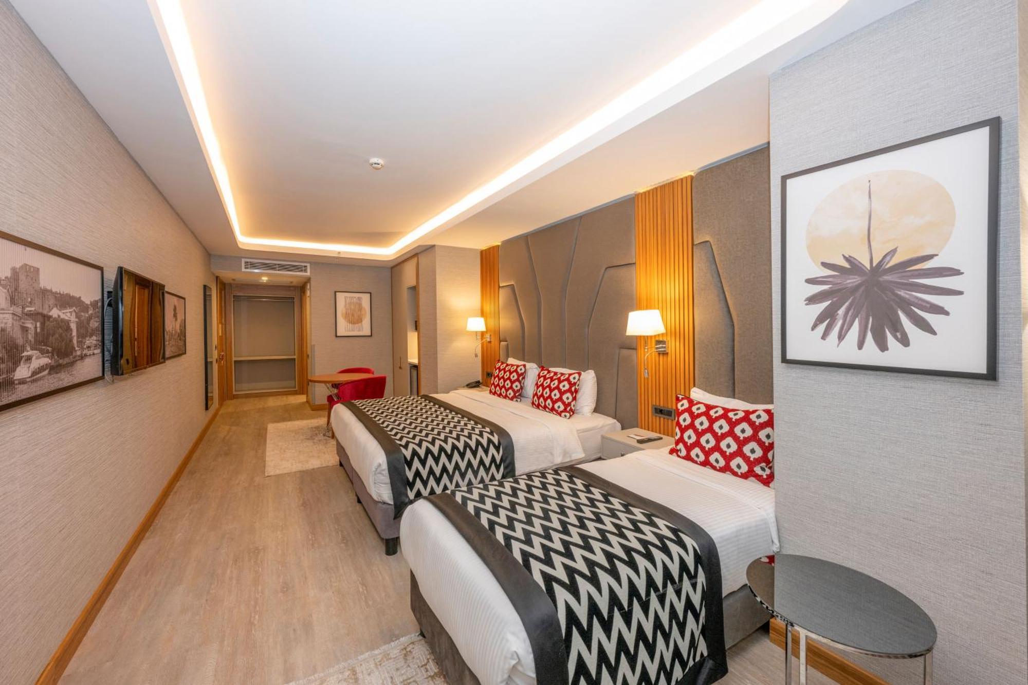 Ramada Encore By Wyndham Istanbul Sisli エクステリア 写真