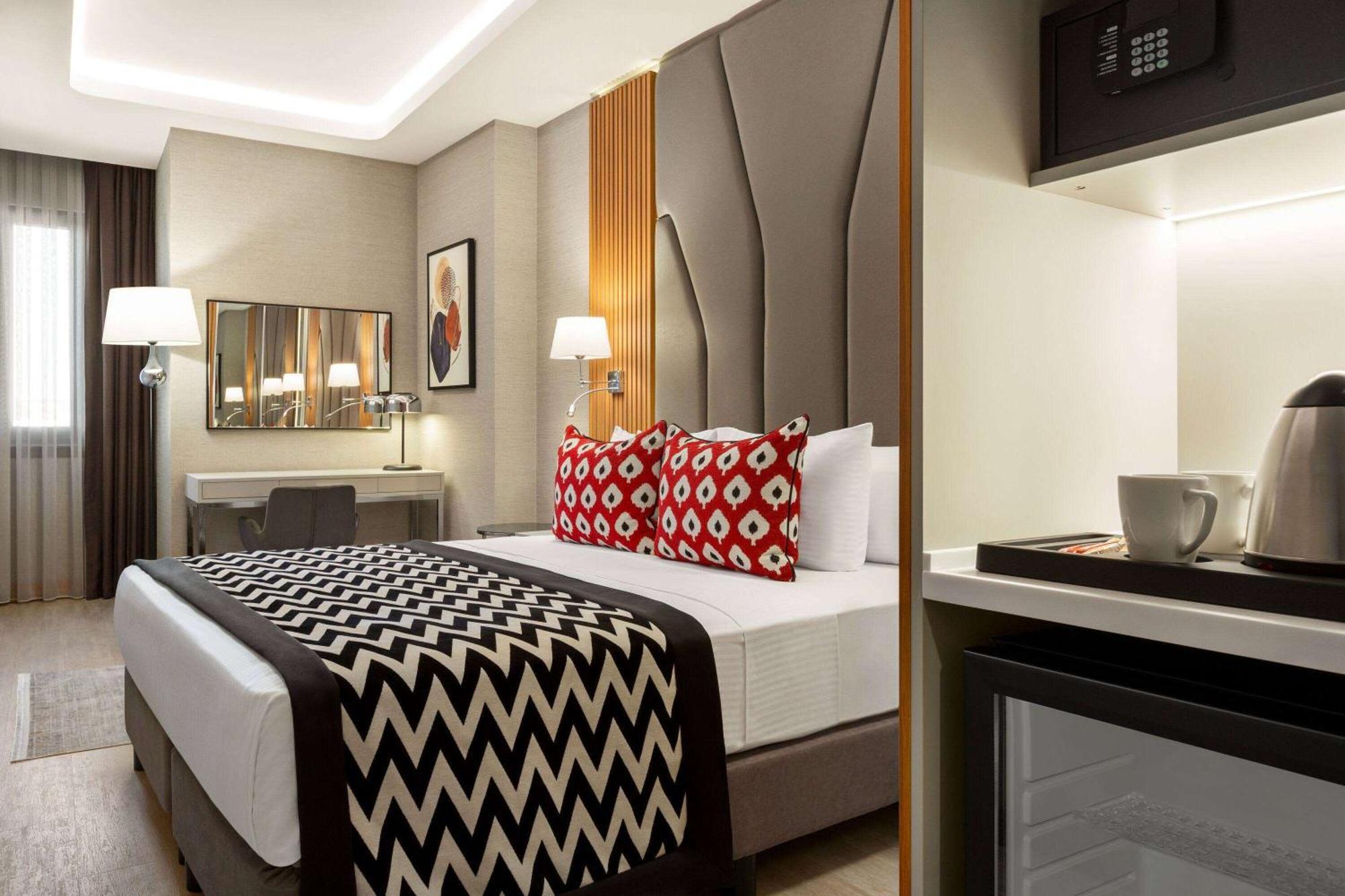 Ramada Encore By Wyndham Istanbul Sisli エクステリア 写真