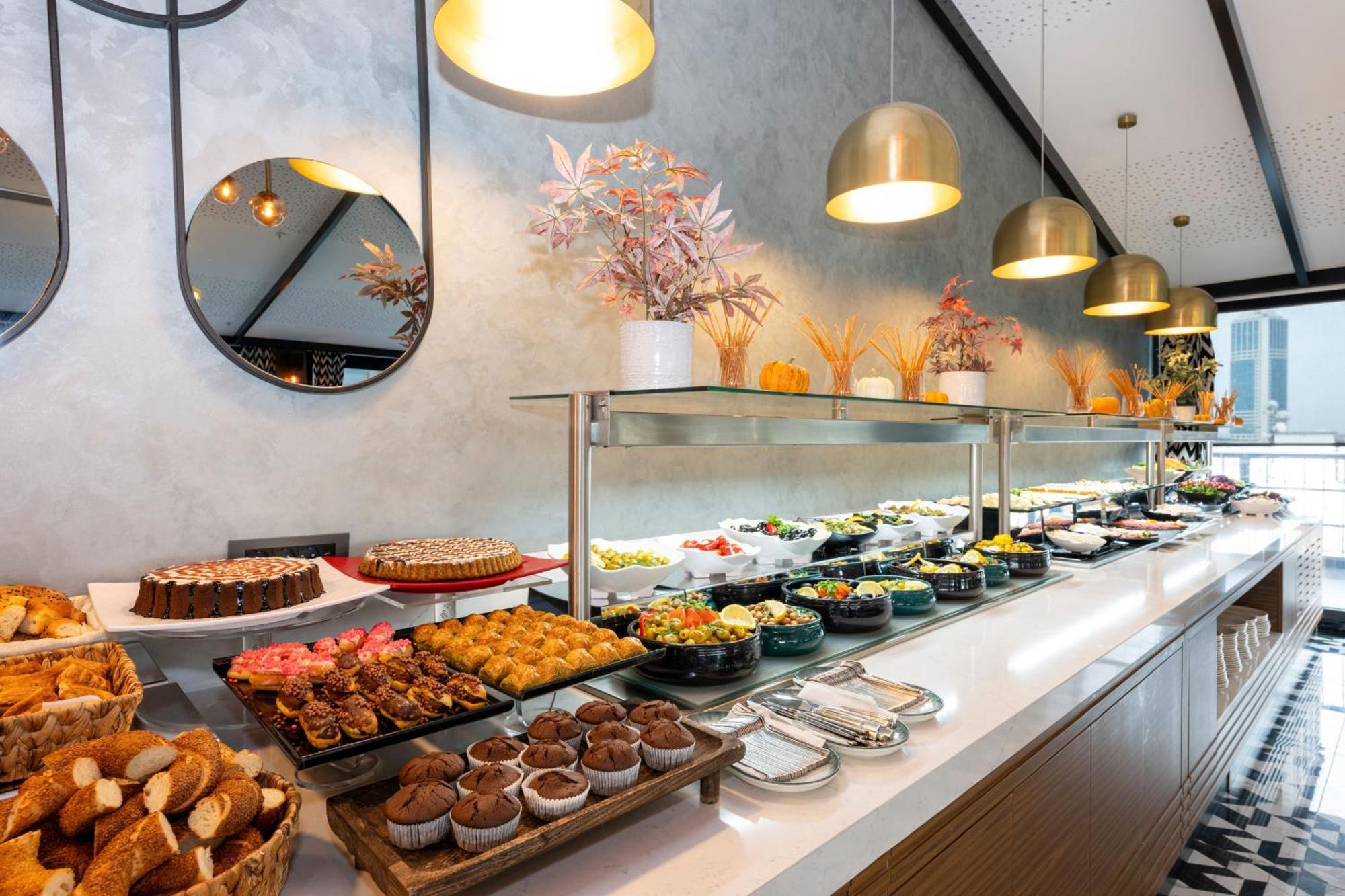 Ramada Encore By Wyndham Istanbul Sisli エクステリア 写真